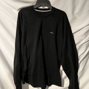 Patagonia men’s thermo long sleeve in size large